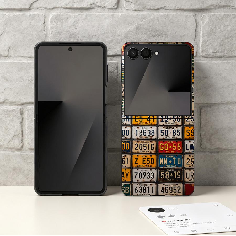 Retro License Plate Phone Cove - Phone Cases Z Fold 7 review and price